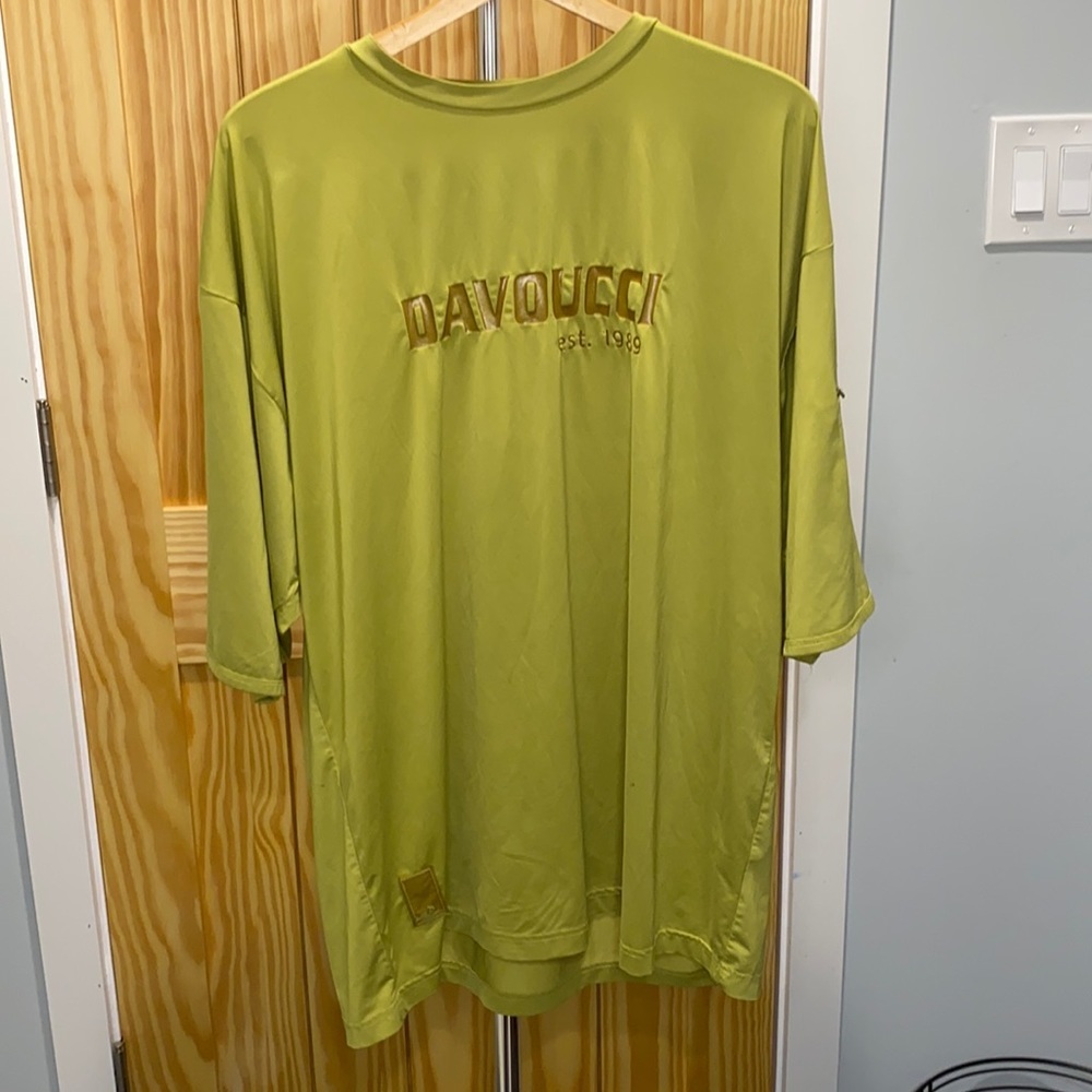 6/$20 💙 Davoucci Vintage Teeshirt